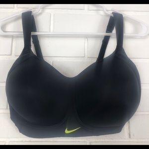 Nike Women’s Dri Fit Black Sports Bra Sz 36DD